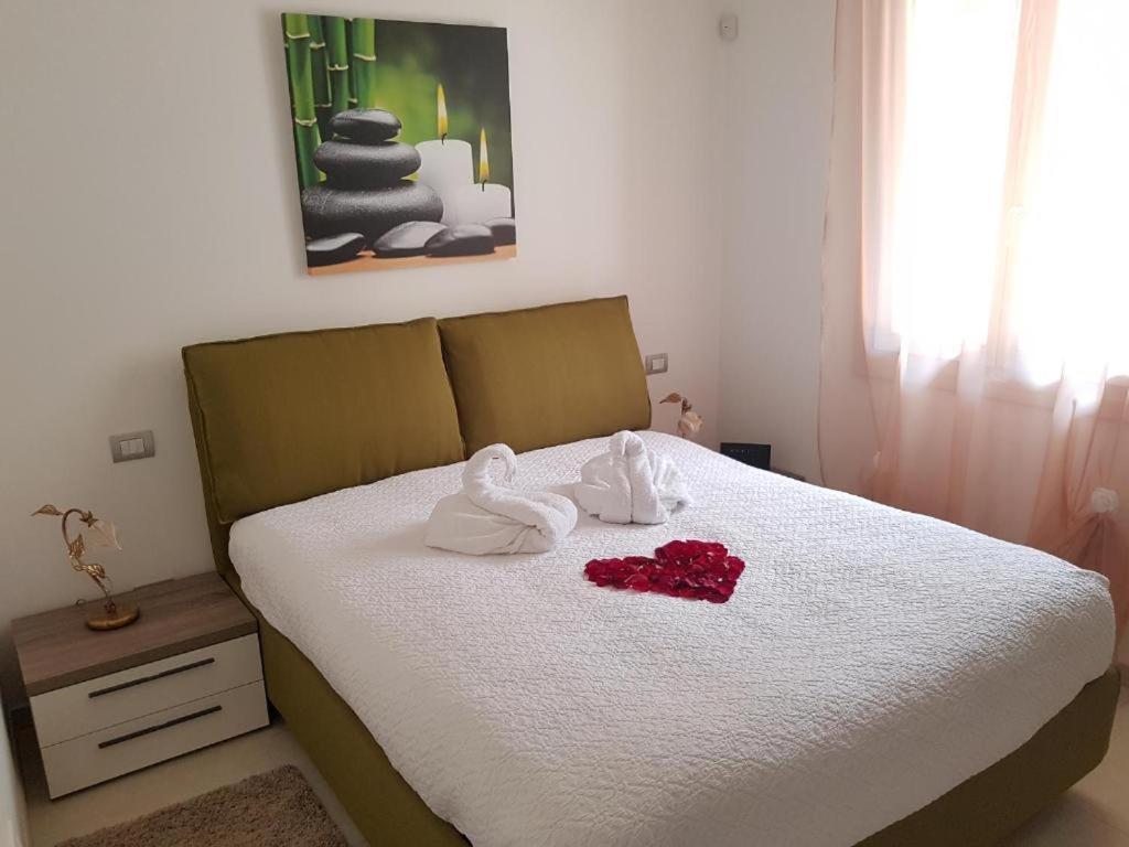 De Luxe Apartments Eden Sirmione Esterno foto
