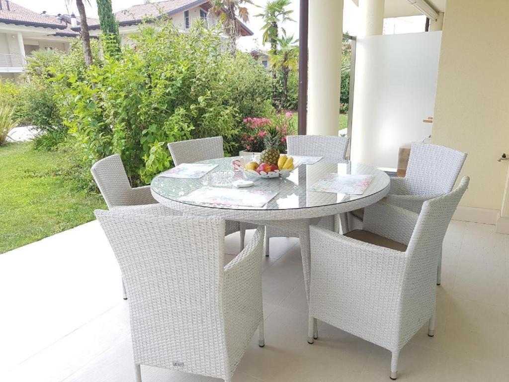 De Luxe Apartments Eden Sirmione Esterno foto