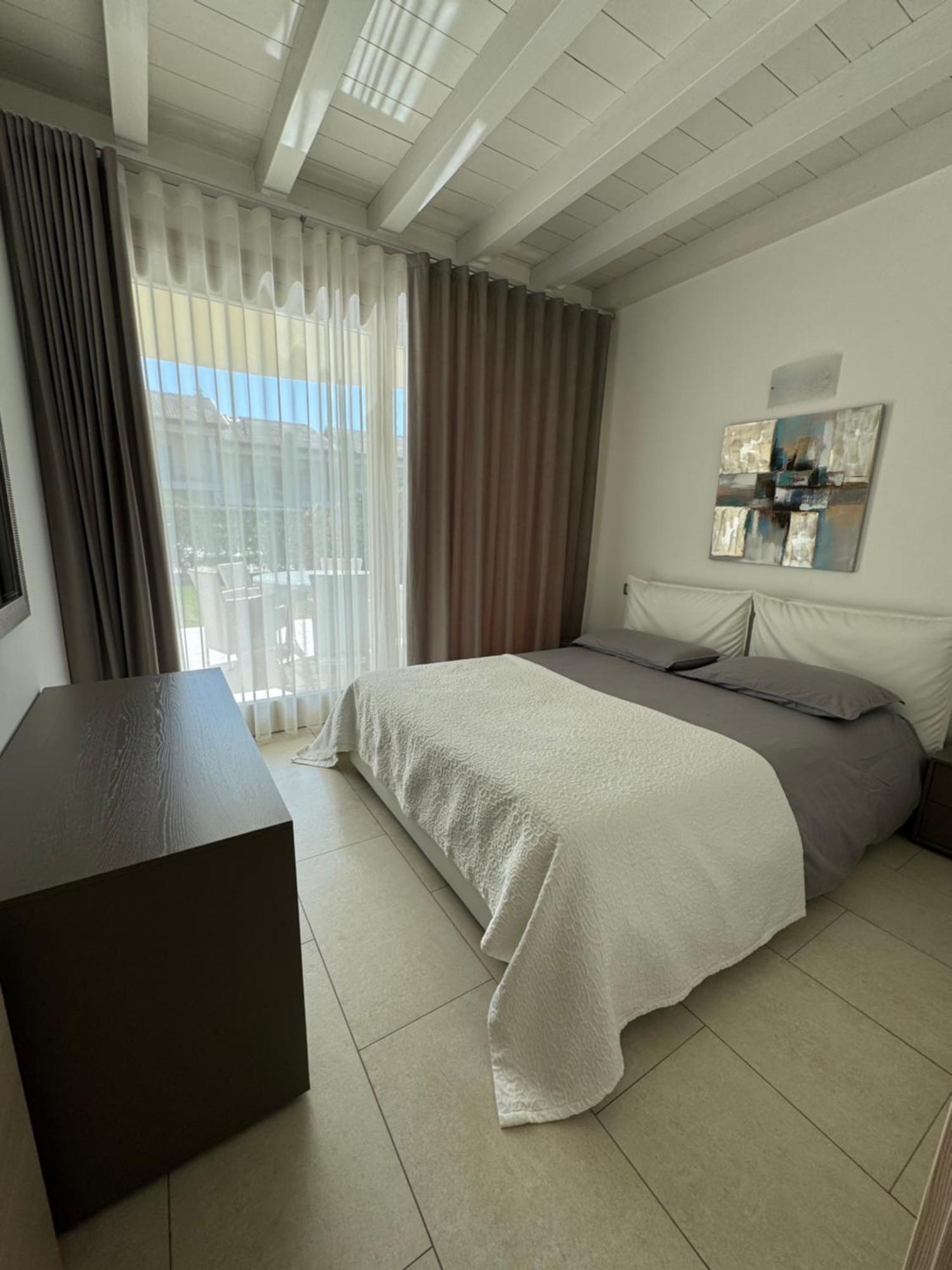 De Luxe Apartments Eden Sirmione Esterno foto